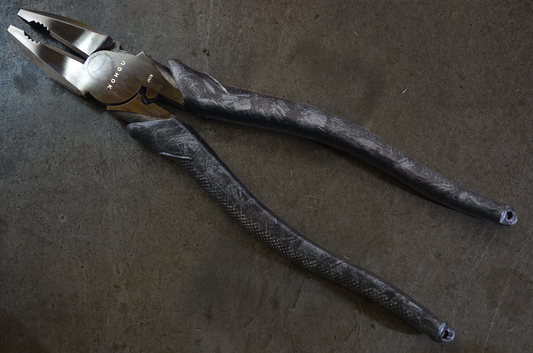 FORGED CARBON PATTERN 偏芯パワーペンチ 225mm